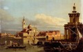 Una vista de Venecia desde la Punta della Dogana hacia San Giorgio Maggiore urbano Bernardo Bellotto